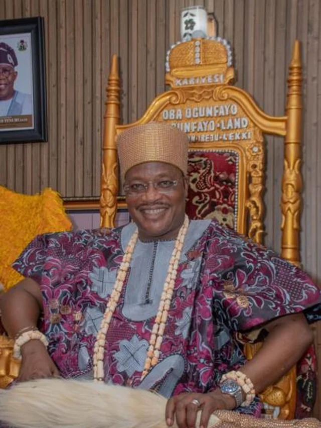 Oba Dr. Mufutau Olanrewaju Adewunmi Idogun Larrys (Tunwase I)