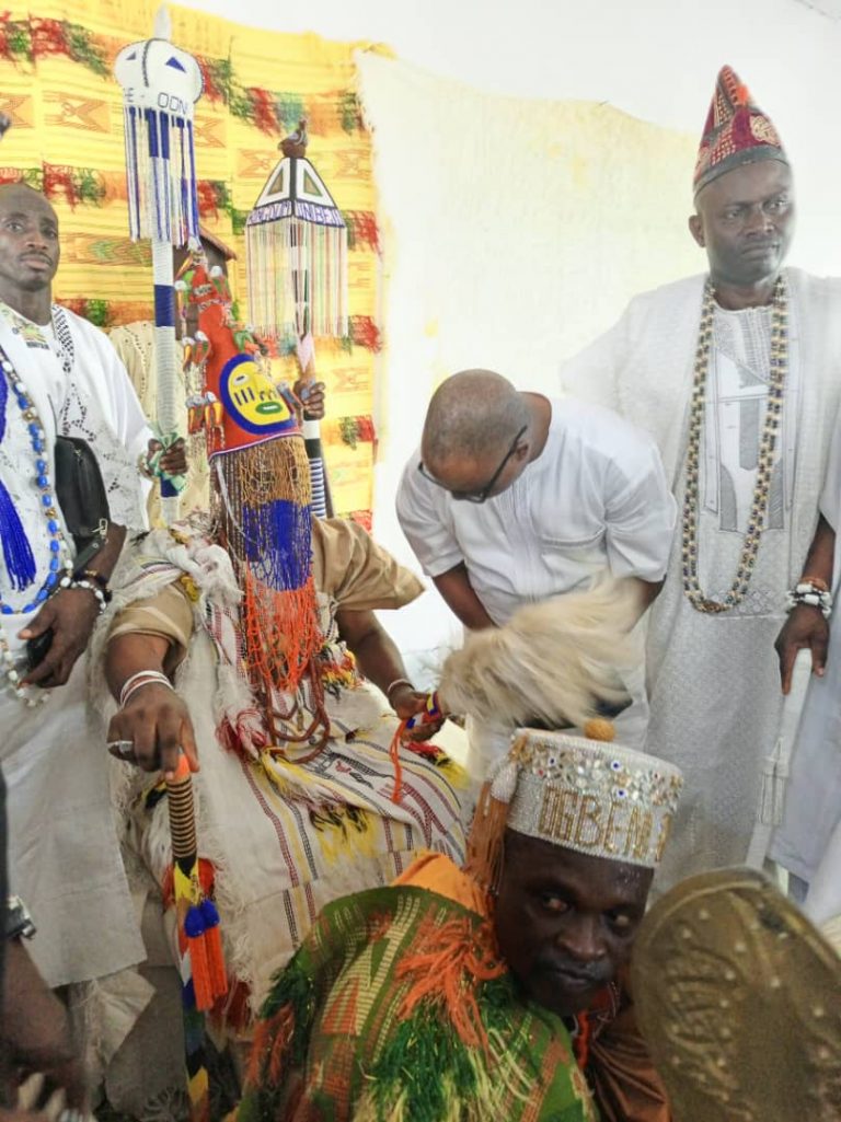 THE EXECUTIVE CHAIRMAN IBEJU-LEKKI LOCAL GOVERNMENT  PAYS HOMAGE TO ONIBEJU OF IBEJU LAND