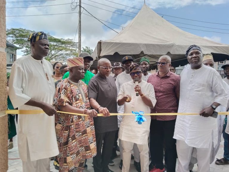 LAGOS STATE LOTTERY AND GAMING AUTHORITY HANDS OVER PRIMARY HEALTH CARE CENTRE TO IBEJU- LEKKI LOCAL GOVERNMENT.